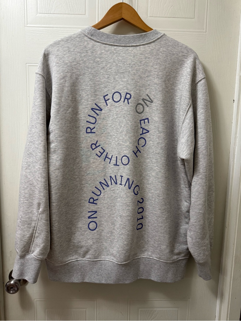 On Running Men's Heather Gray Crewneck Sweatshirt